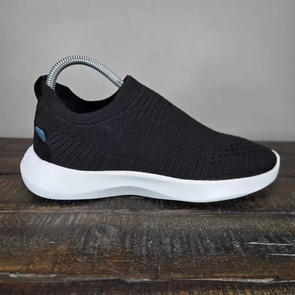 Vessi Everyday Move Slip On Womens Size 7 Waterproof Shoes Sneakers Onyx Black